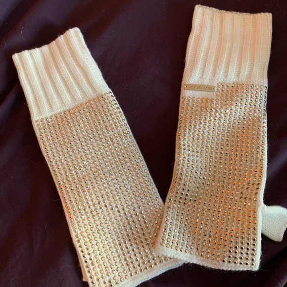 NWOT Michael Kors infinity scarf. - Picture 2 of 2